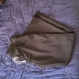 FIGS Kade Cargo Scrub Pants, Black, size S/P